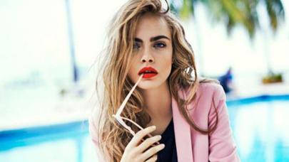 Qaşları alınmayan ən gözəl qadınlar - FOTOLAR