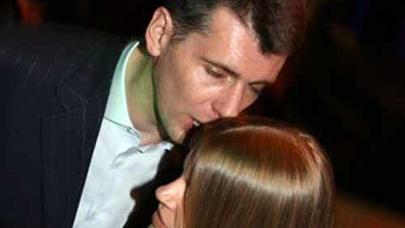 13 milyard dollar sərvəti olan  “Zürafə”  evlənməyə qız axtarır - FOTO - VİDEO