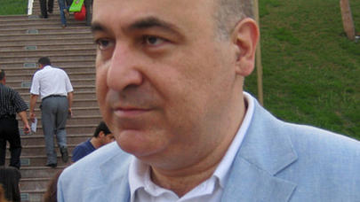 Çingiz Abdullayev “Qanun”un durumu ilə maraqlanıb