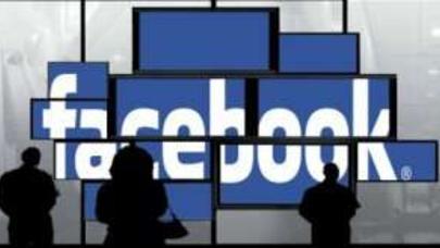 Facebook-a aludəçilik mədə-bağırsaq pozuntuları yaradır