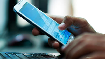 Azərbaycana gətirilən mobil telefonların qeydiyyat müddəti azaldılıb