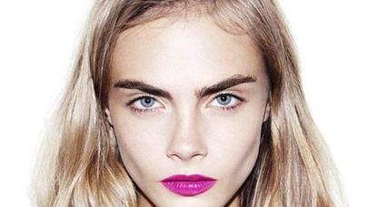 Qaşları qalınlaşdıran maska