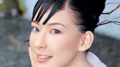 Çirkin çinli qızları gözəlləşdirən maska