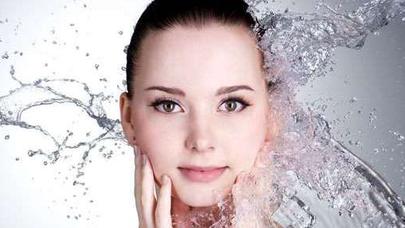 Üzünüz tez-tez tərləyir? – Onda mütləq oxuyun!