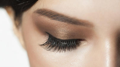 Kirpiklərinizin daha uzun olması üçün bunları edin!