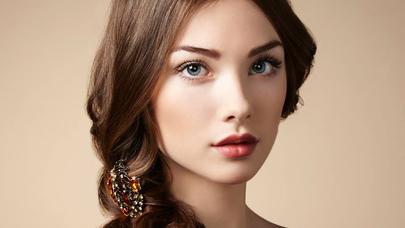 İlin əsas gözəllik trendi: təbii makiyaj və məsum baxışlar - FOTOLAR