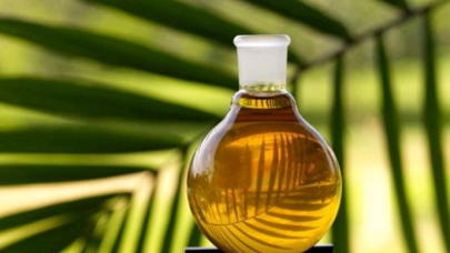 Bu yağ hüceyrələri yeniləyərək dəridəki qırışları azaldır