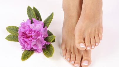 Topuqlardakı çatları yox edən ən təsirli ayaq maskaları