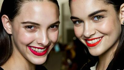 Qalın qaşlı qızlar necə makiyaj etməlidir? - FOTOLAR