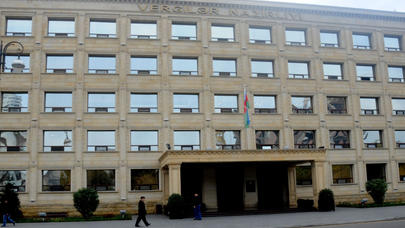 655 müəssisə rəhbərinə QADAĞA