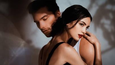 Qadın bədəninə beş barmağı kimi bələd olanlar – FOTOLAR