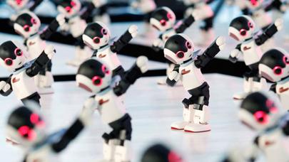 Yaxın gələcəkdə robotlar insanların peşələrinə də yiyələnəcəklər