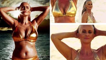 56 yaşlı model bikinidə poz verdi - FOTOLAR