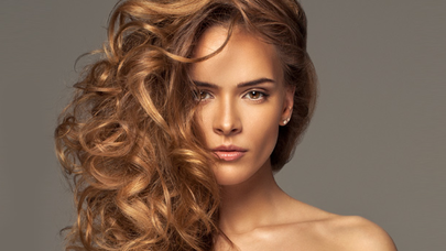 Parlaq saçlar vəd edən salat