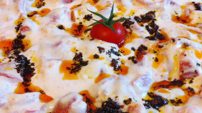 Közlənmiş qırmızı bibər salatı – RESEPT
