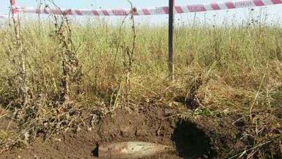 ANAMA Tərtərdə 3 ədəd "Qrad" raketinin mühərrik hissəsini tapıb - FOTO