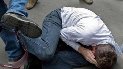 Şəmkirdə oğul sərxoş atasını döydü