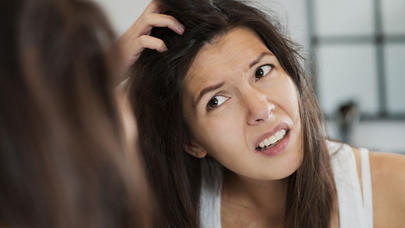 Baş dərisindəki sızanaqlardan bu üsullarla xilas olun