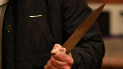 Gədəbəy sakini qonşusunu bıçaqladı