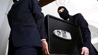 Sumqayıtda inanılmaz QULDURLUQ: Maskalılar külli miqdarda pulu apardılar