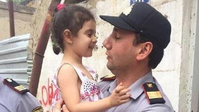 Bakıda polis uşağı yanğından necə xilas etdi? - FOTOLAR