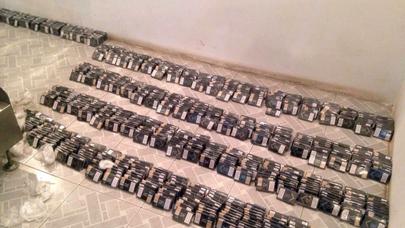 Gömrükçülər 60 min ədəd siqaret tutdular - FOTOLAR