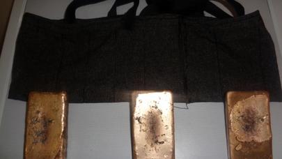 Gömrükçülər külli miqdarda qızıl müsadirə etdi - FOTO