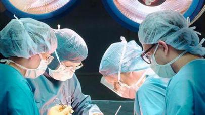 Daha bir HƏKİM VƏHŞƏTİ: “Səhvən bütün qadınlığımı əlimdən aldı və..." - FOTO