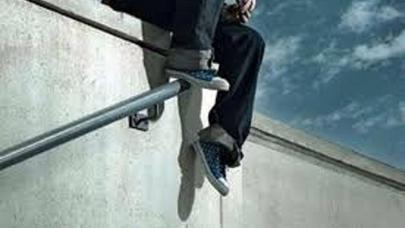 İçib özünü damdan atmaq istədi