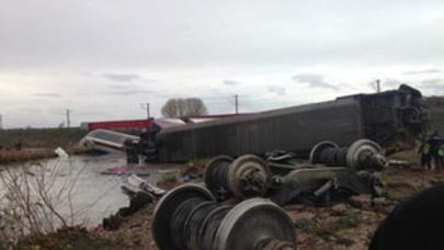 Bakıda vaqonlar relsdən çıxdı