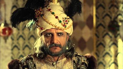 Atasından miras qalmış taxta 52 il sahib çıxmış hökmdar