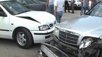 Şamaxıda avtomobillər toqquşub, sürücü ölüb