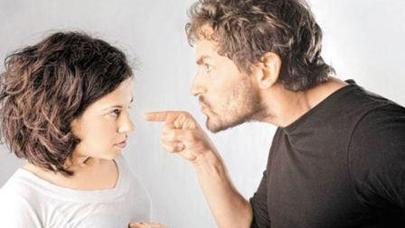 Telefona görə arvadını boşadı - BAKIDA