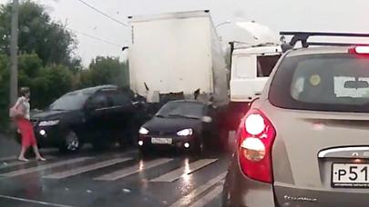 Dəhşətli qəza kameralarda - VİDEO