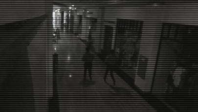 Bakıda ticarət mərkəzində heyrətamiz olay: “uçan adam”ı tuta bilmədilər - VIDEO