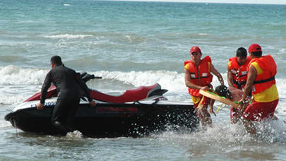 FHN 2 nəfəri xilas etdi