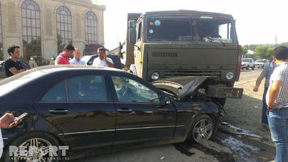 Lənkəranda minik və yük avtomobilləri toqquşdu - FOTOLAR