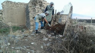 “Araz” zavodunun ərazisində 467 ədəd partlamamış hərbi sursat aşkarlanıb - FOTO