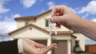 70 minlik mənzil iki adama satıldı - DƏLƏDUZLUQ