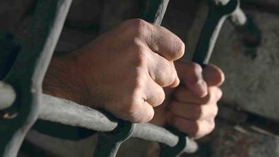 Azərbaycanda həbsdə olan sabiq MƏMUR KOMAYA DÜŞDÜ