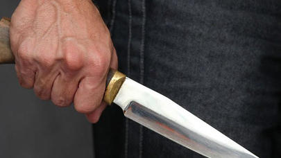 Gəncədə bıçaqlanma – Tanımadığı şəxs...