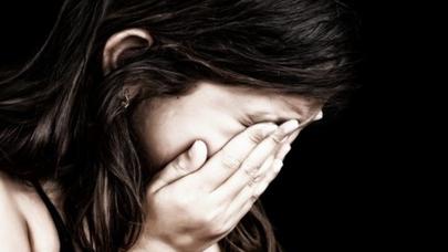 Bakıda ŞOK OLAY: Nəvəsi yaşında olan qızı zorlamaq istədi