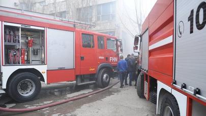 Ağcabədidə ev yandı