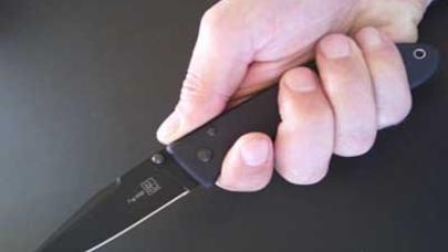 Xaçmazda iki gənc bıçaqlandı