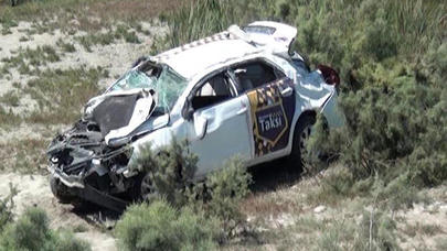 Neftçalada avtomobil dərəyə yuvarlandı - FOTO/VİDEO