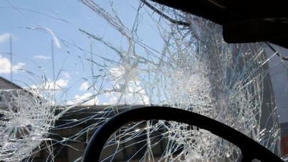 Gəncədə iki avtomobil toqquşub, xəsarət alanlar var