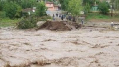 Qəbələyə sel gəldi: 53 nəfər təxliyyə olundu - VİDEO