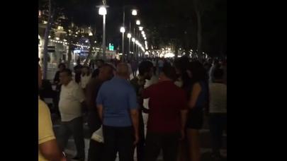 "Tarqovı"da fahişə bazarı - Ərəb turistlər bar qızları ilə sövdələşir - VİDEO