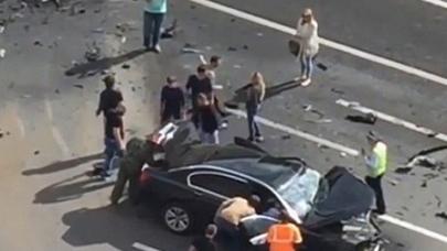 Prezidentin maşını qəzaya düşdü: sürücü öldü - FOTOLAR