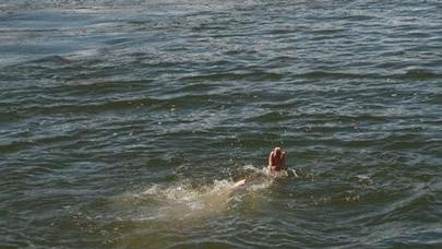 Lənkəranda 29 yaşlı qadın özünü çaya atdı